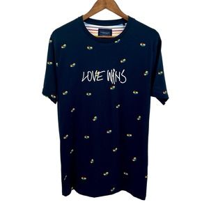 Denim & Flower Love Wins Pride T-Shirt Unisex Large Blue Rainbow Heart Print NWT